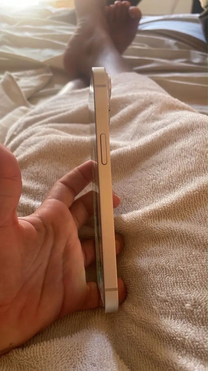 iPhone 14 com caixa e carregador  - Foto 4