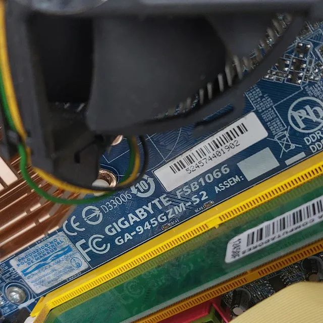 Gabinete ATX 2 Baias - Computador Antigo - Foto 5