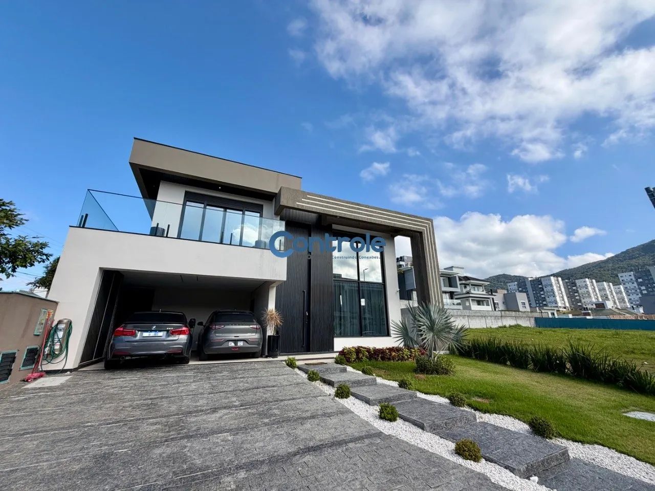 Casa com 04 dormitórios na Pedra Branca, em Palhoça!