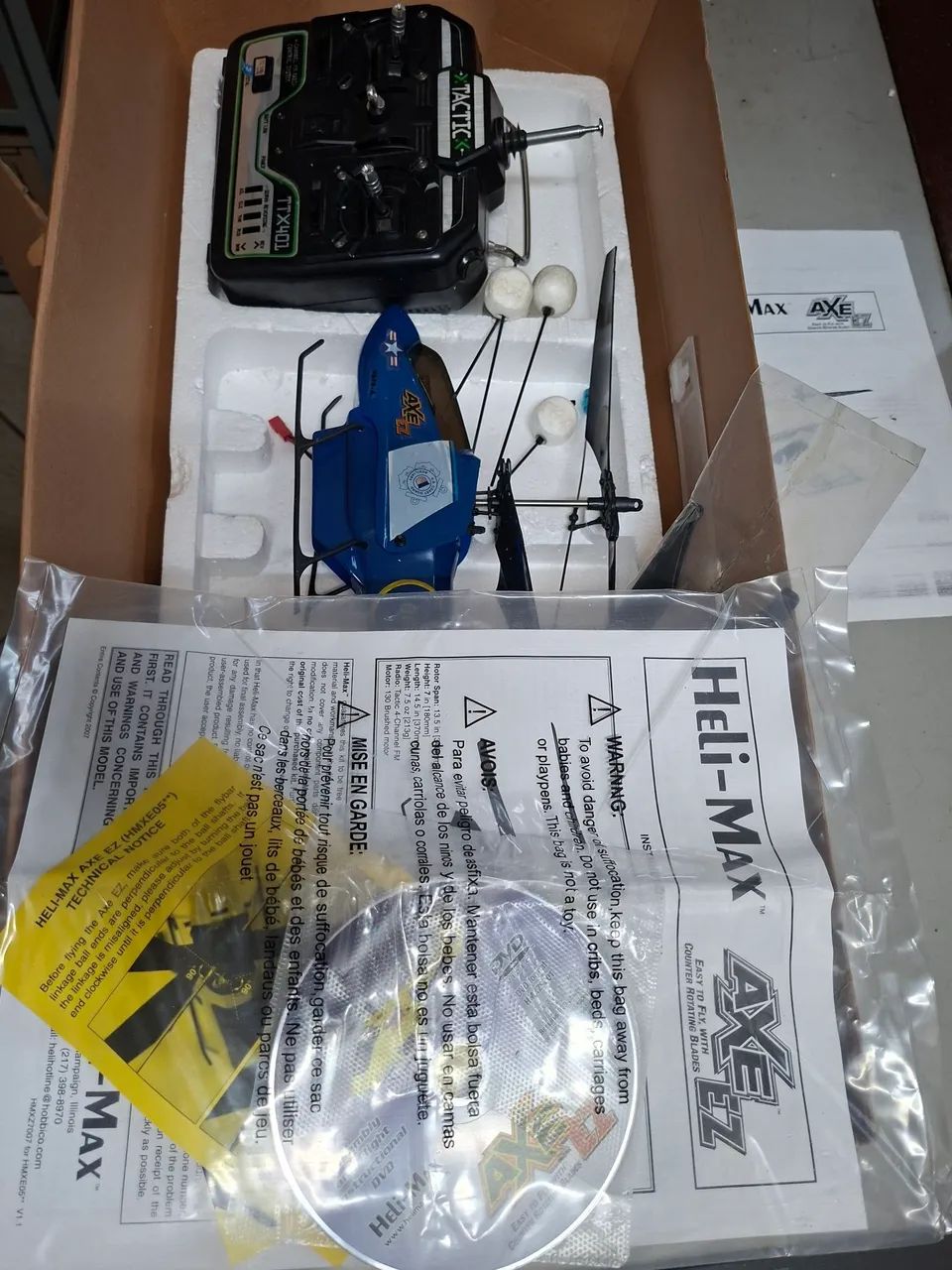 Helicóptero AxeE2 com controle e completo. Perfeito para colecionadores! - Foto 5
