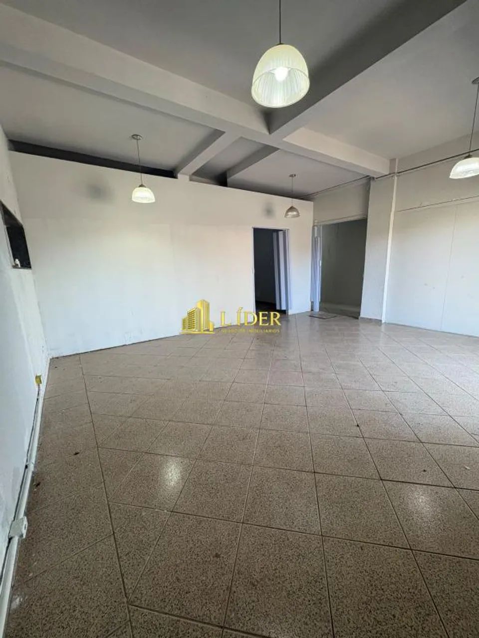 LOJA DISPONÍVEL BEM LOCALIZADO - Foto 2