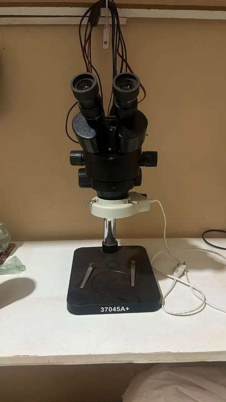 Microscópio trinocular - Foto 2