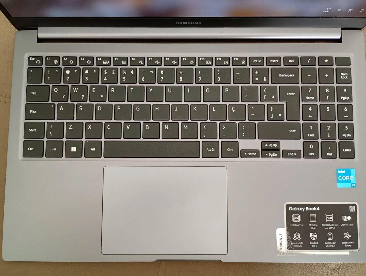 SAMSUNG BOOK 4 - Foto 5