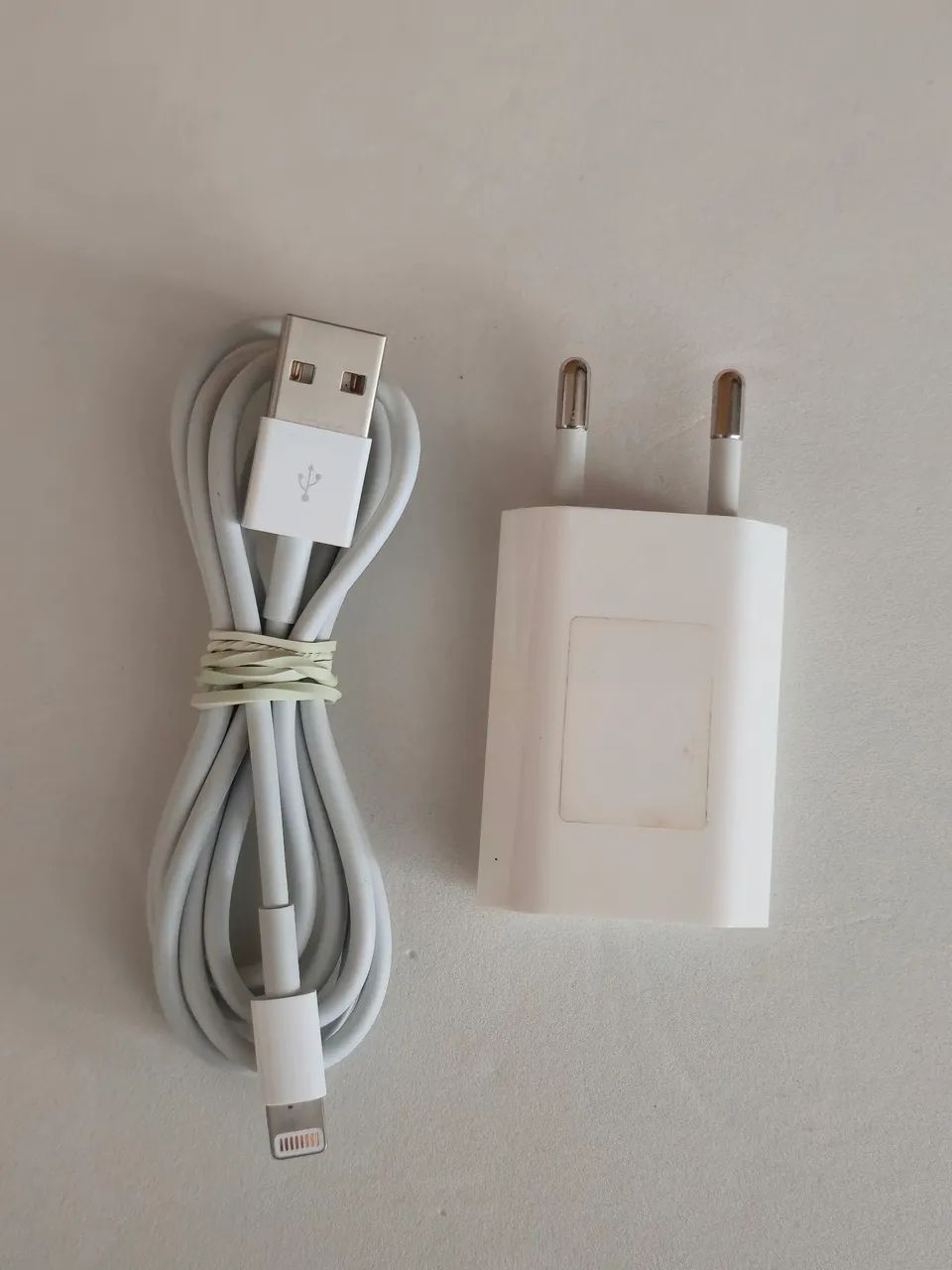 Carregador apple 5 watts original 
