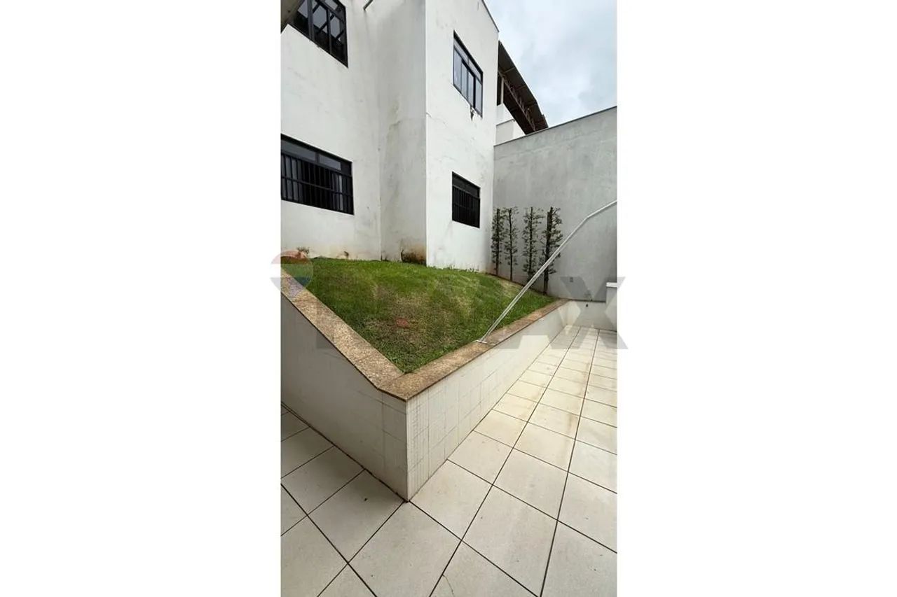 "Casa à Venda: 3 Quartos no Bairro Veneza 2" - Foto 4