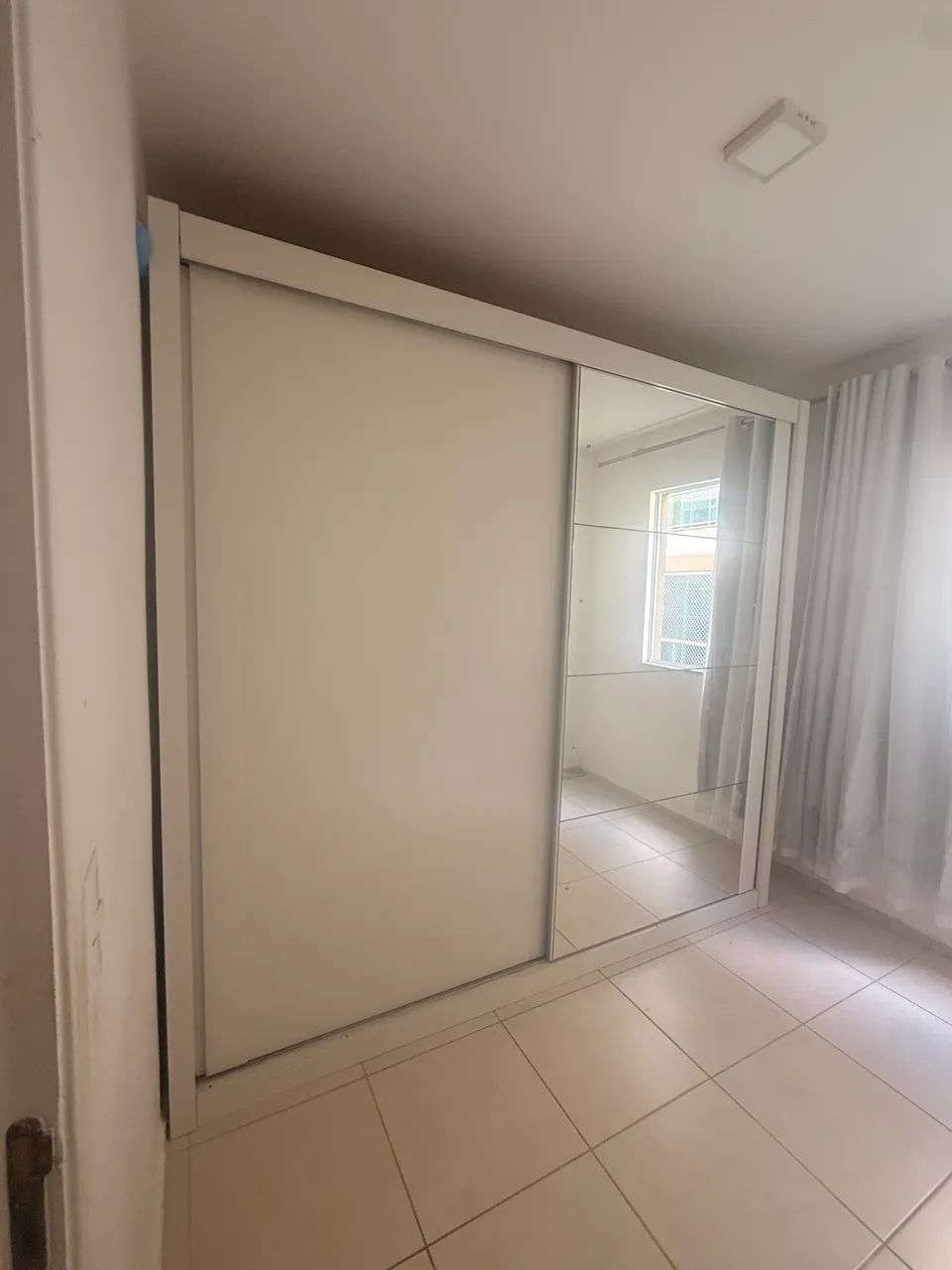 Guarda roupa casal 2,50