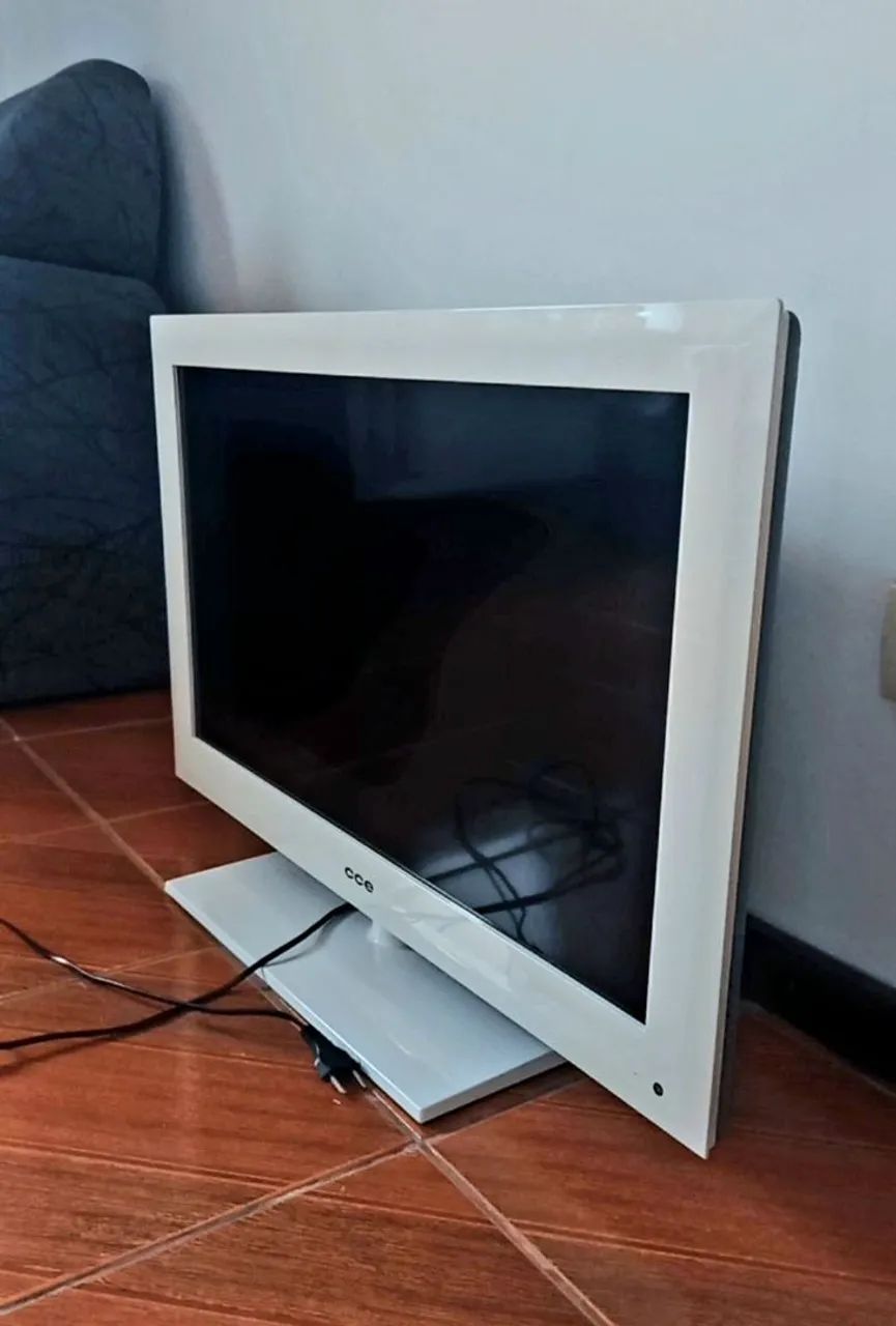 TV LED CCE 32" polegadas branca - Foto 3