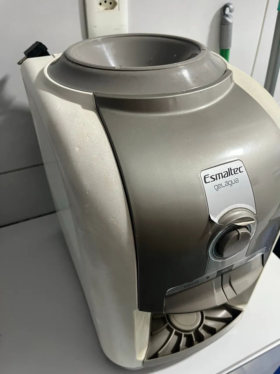 Gelagua esmaltec  - Foto 2