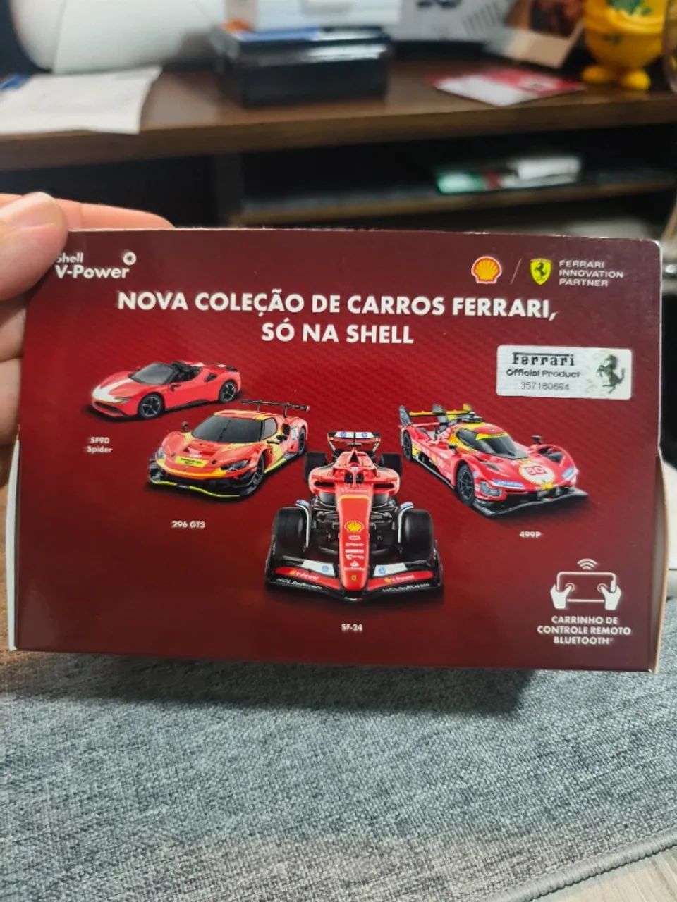 Miniatura SHELL ferrrari SF-24 Controle remoto  - Foto 2