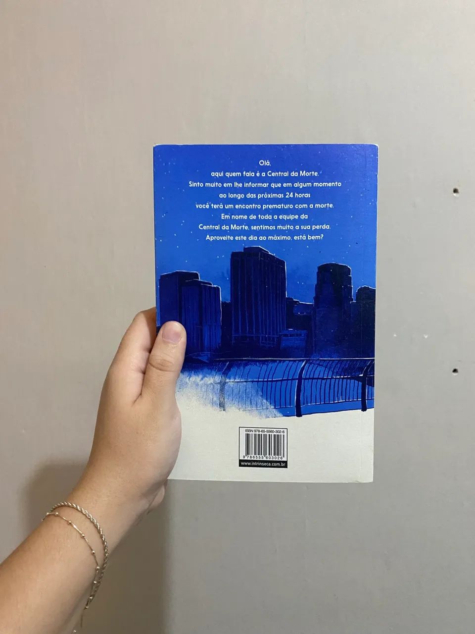 LIVRO OS DOIS MORREM NO FINAL - Foto 2