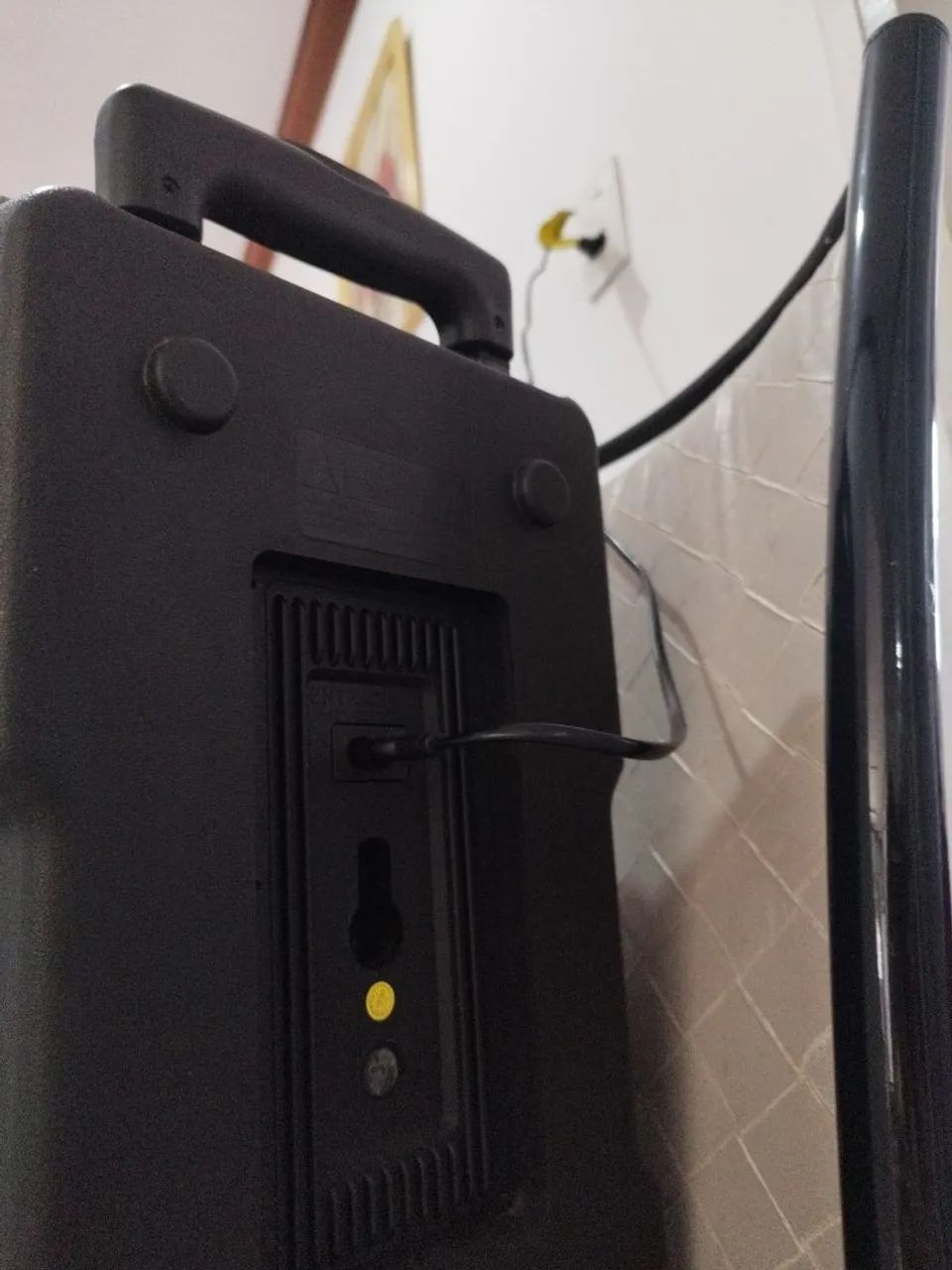 Caixa de som Mondial Bluetooth TWS MUITO BEM CONSERVADA  - Foto 3