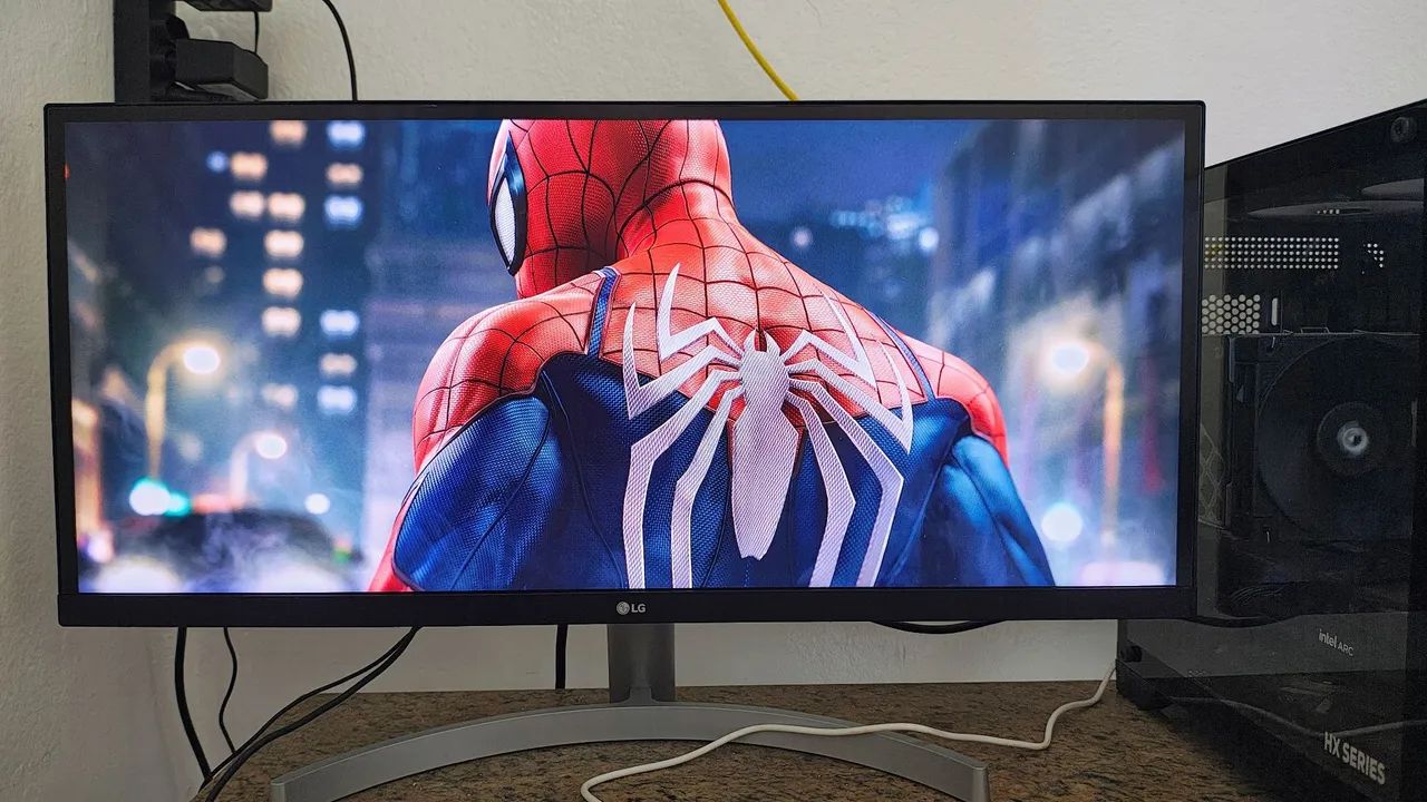 Monitor LG UltraWide IPS