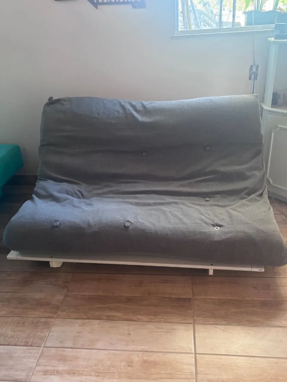 Sofá cama casal  Tok Stok oriental Com futon 