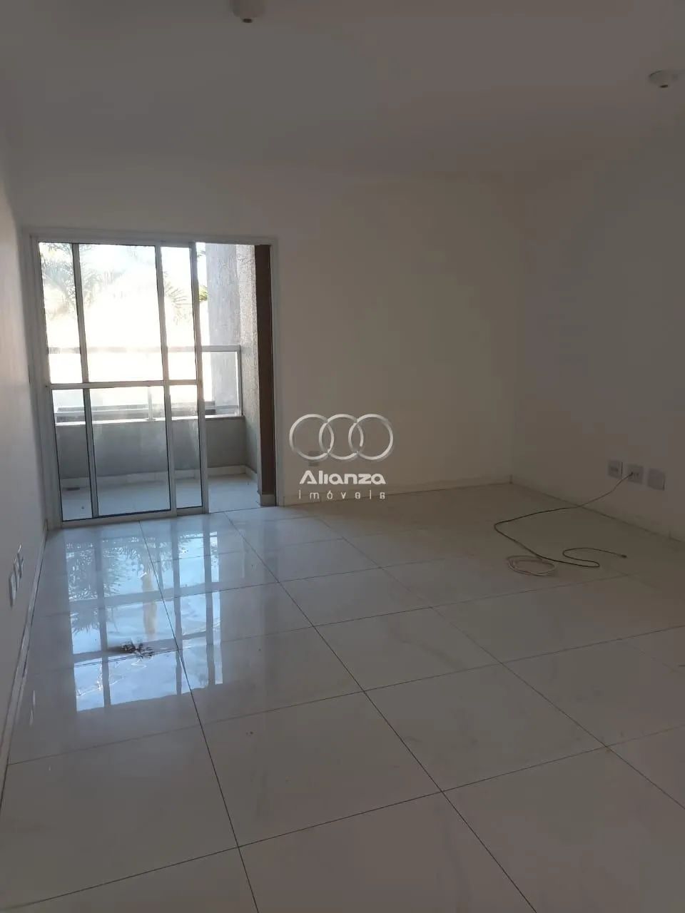 Apartamento à venda - Pau Pombo!