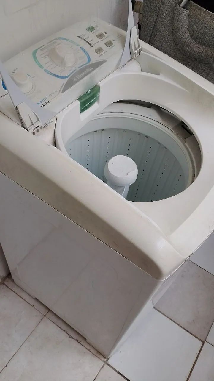 Máquina de Lavar Roupa ELETROLUX - Foto 2