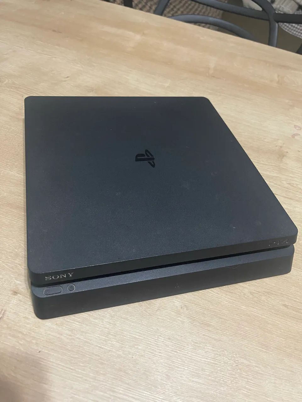 Ps4 500gb + 1 controle + 5 jogos - Foto 2