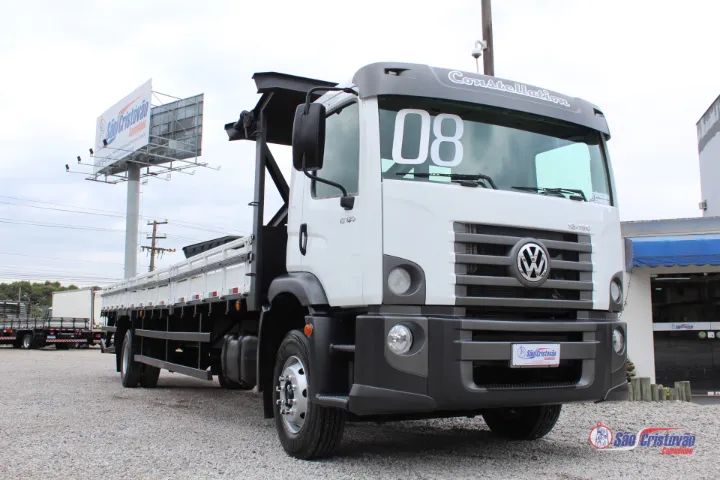 Vw 13-180 com carroceria 