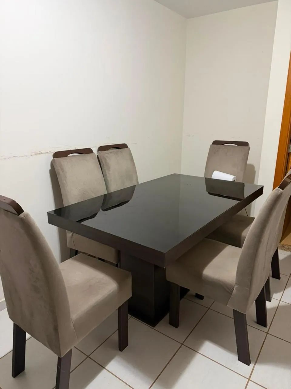 Jogo de Mesa com 6 cadeiras  - Foto 3