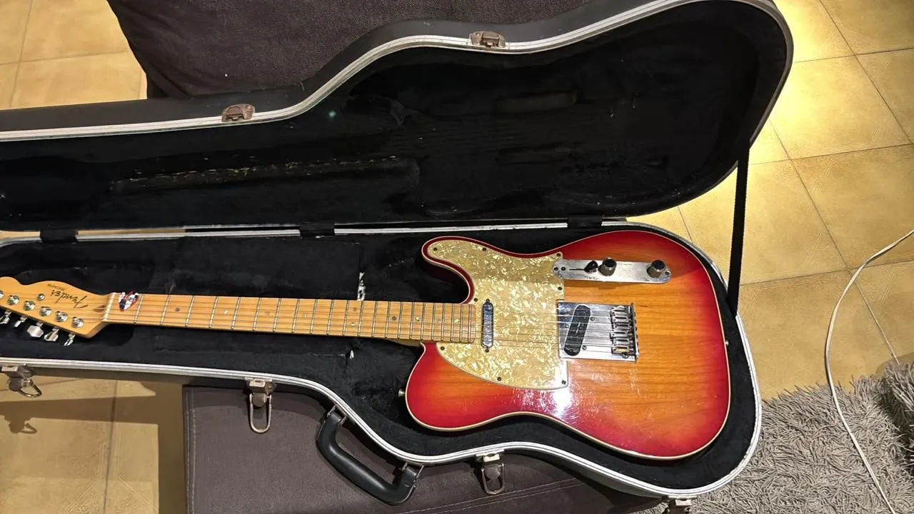 guitarra fender telecaster american deluxe