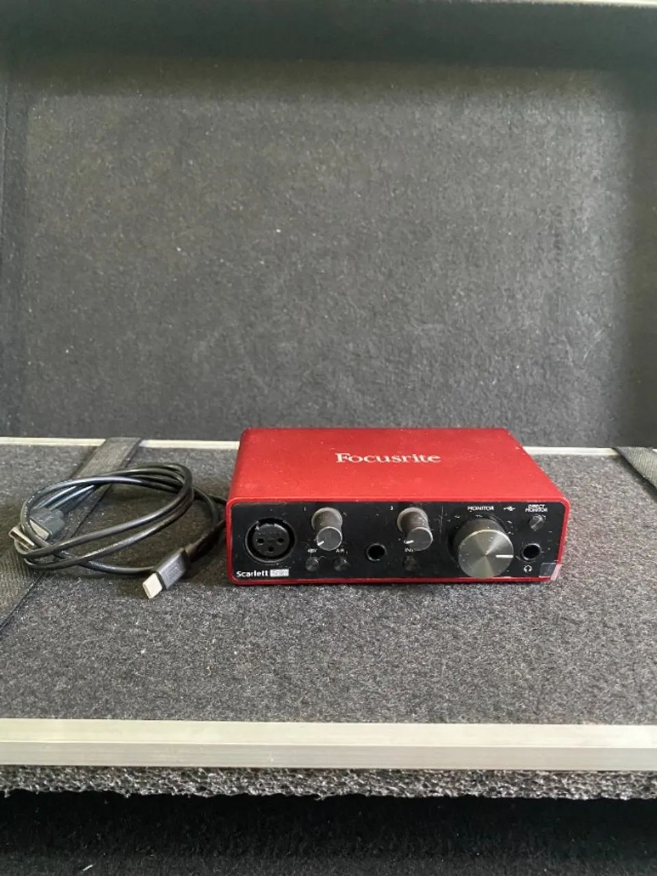 Interface Focusrite Scarlett Solo 3rd Gen  - Foto 4