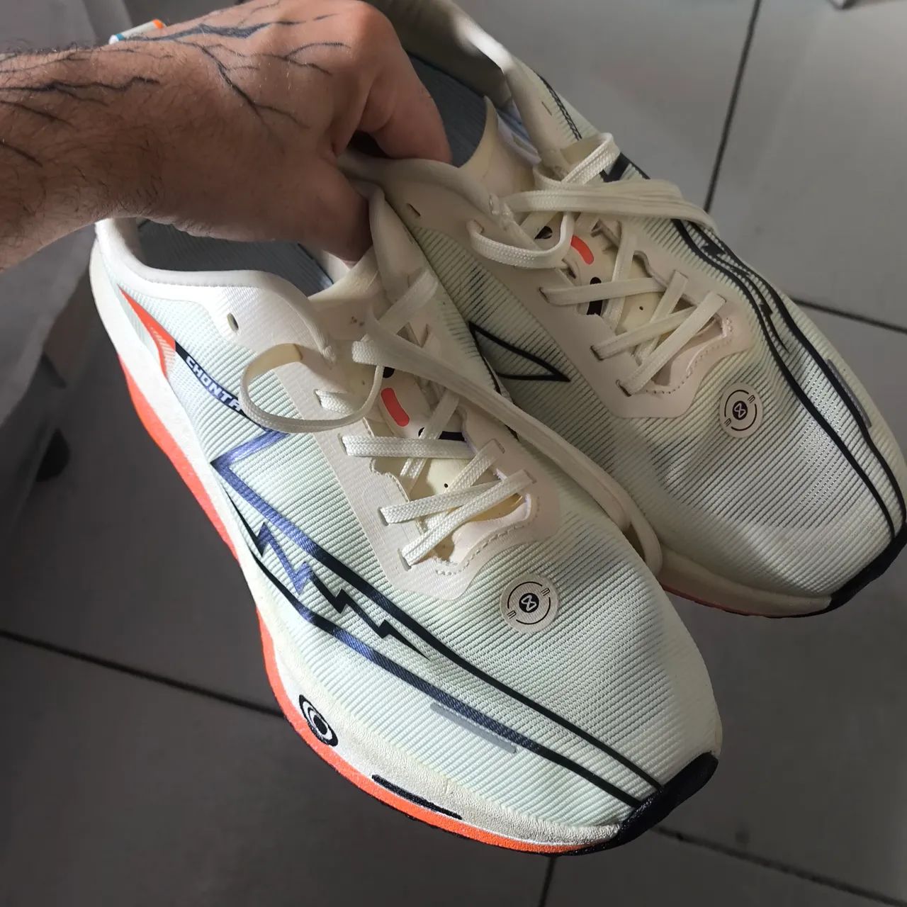 Tenis corrida / Chunta / Chonta