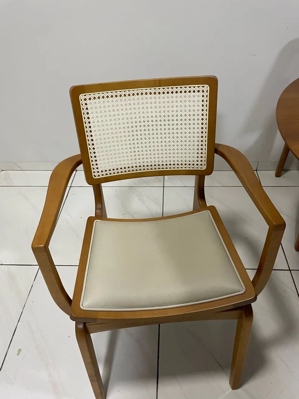 Mesa com 12 cadeiras  - Foto 3