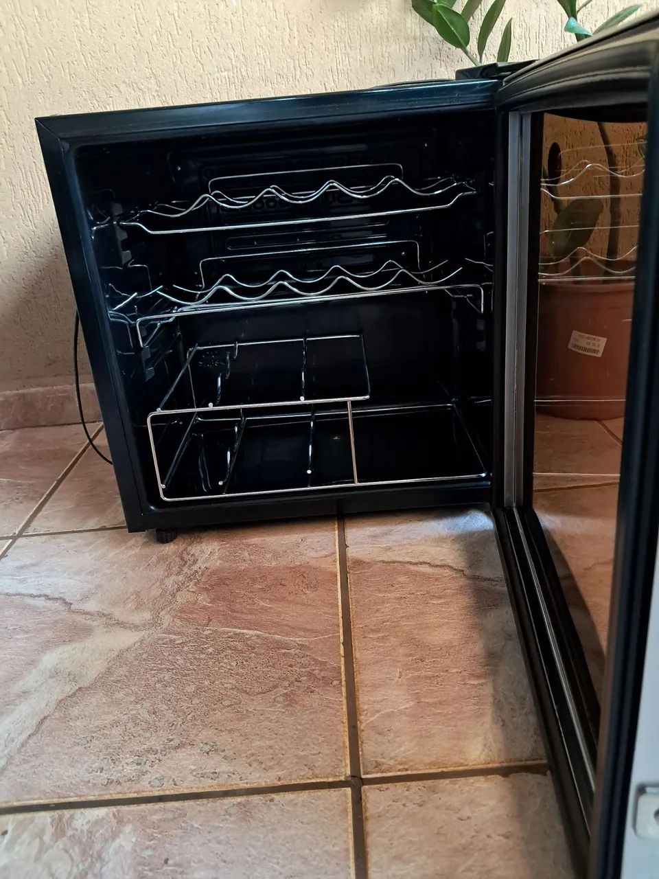 Odega  de vinhos ?  - Foto 2