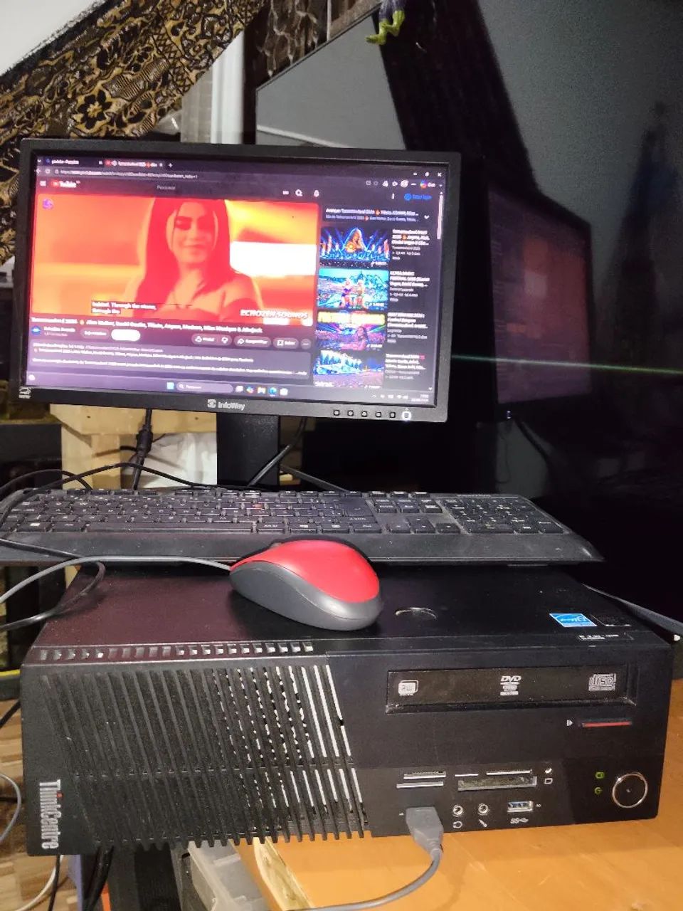 Computador completo.