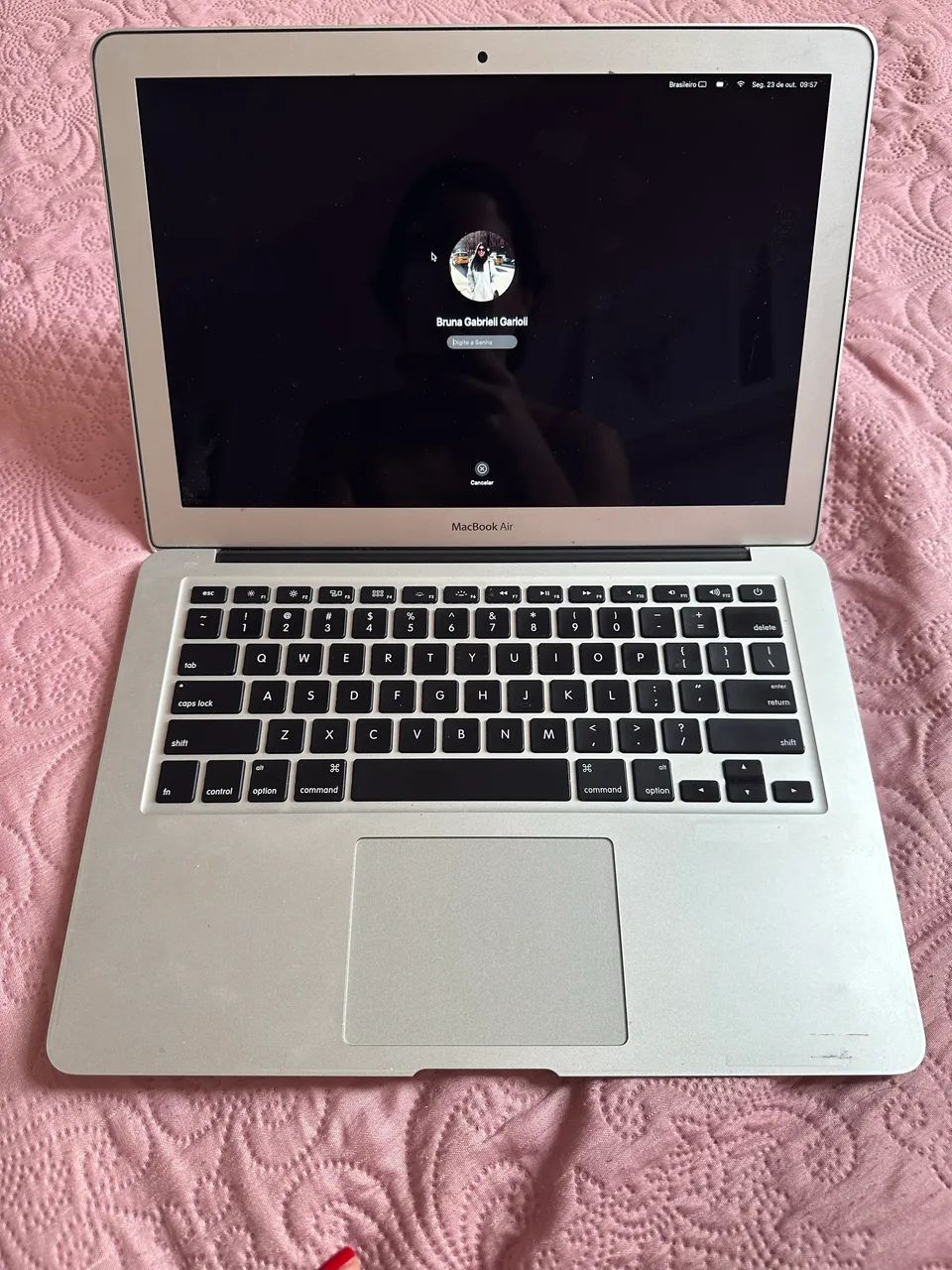 MACBOOK AIR 13 - 2015 - 8gb RAM - 256gb HD - ÚNICA DONA - ESTADO