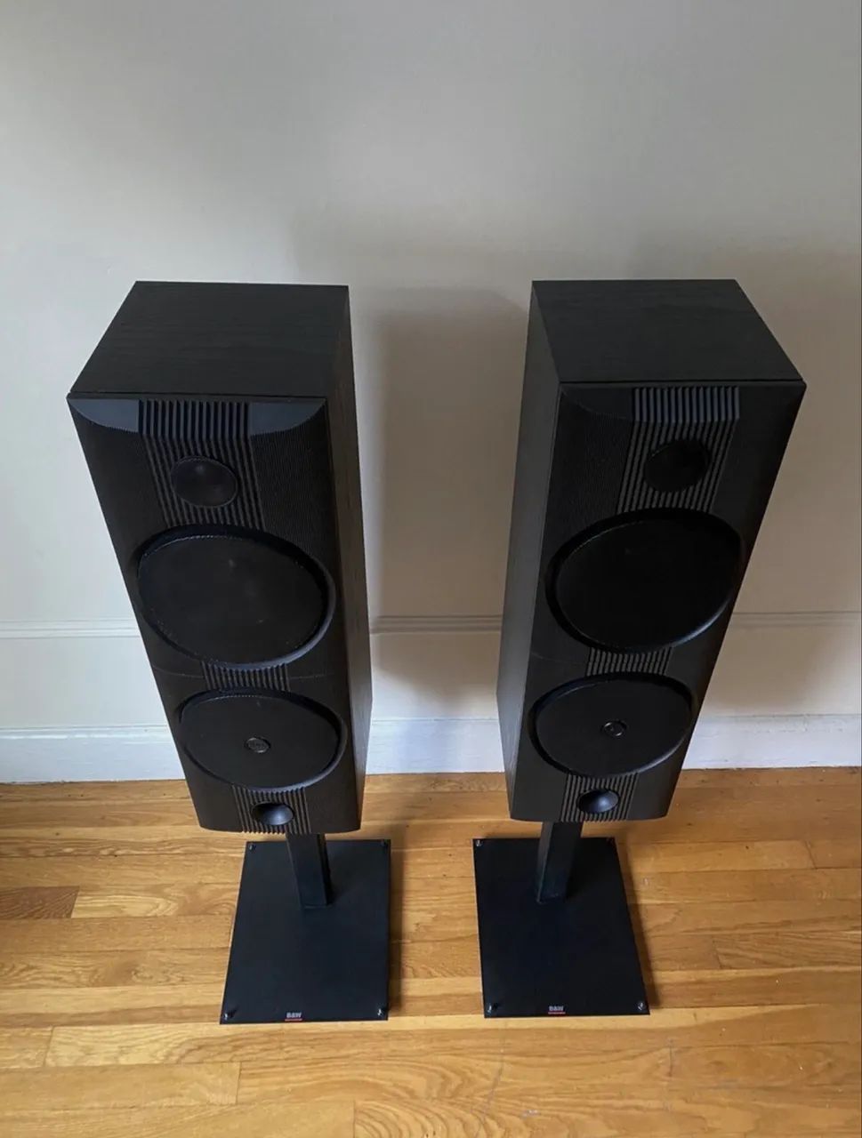 Bowers&Winks 685 美品 Caixas de som Hi-fi Bowers & Wilkings (B&W) Inglesas - ZMF 2004