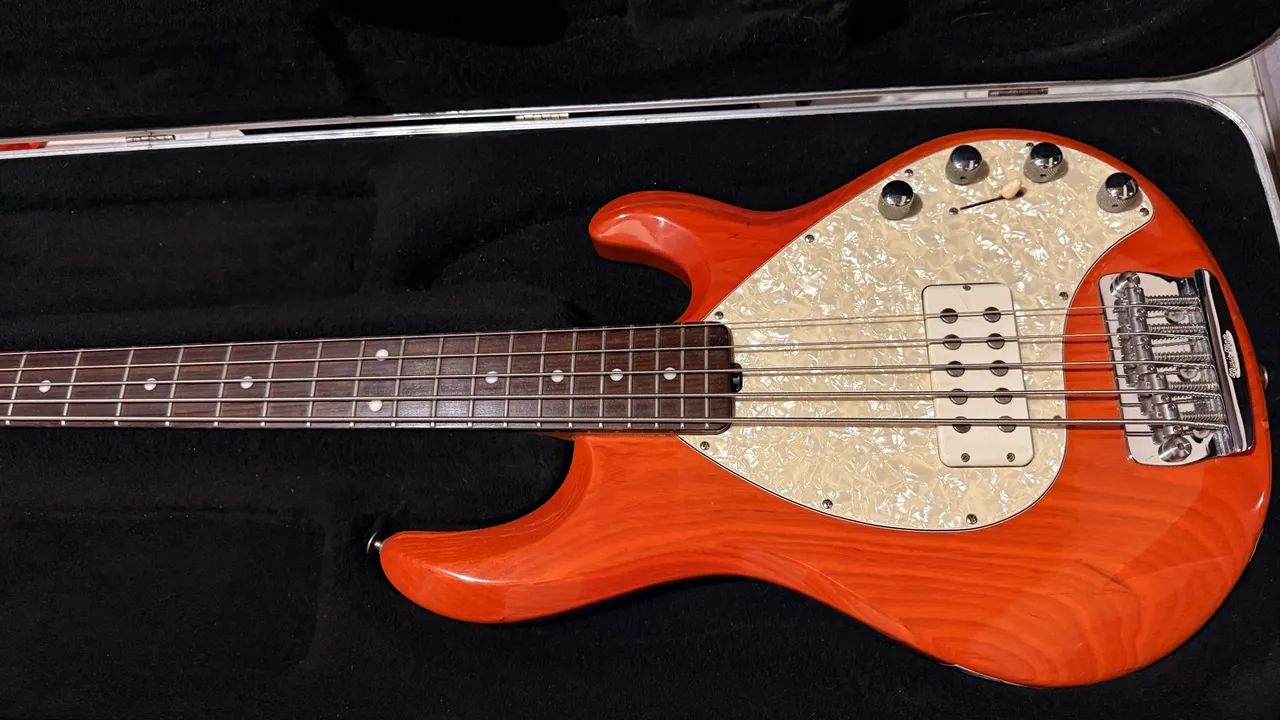 Baixo musicman stingray 5 - Foto 2