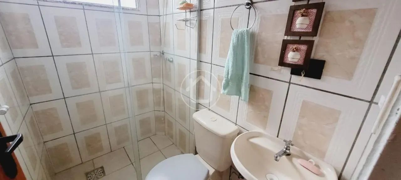 CASA COM SUÍTE COM CLOSET E VARANDA GOURMET - Foto 4