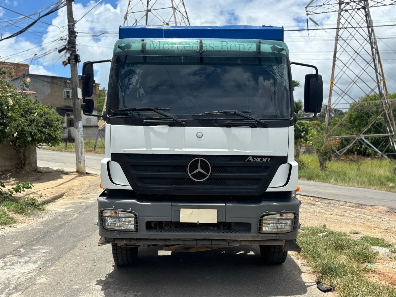MB AXOR 2831 Caçamba com ar condicionado traçado 6x4 bem conservado  - Foto 2