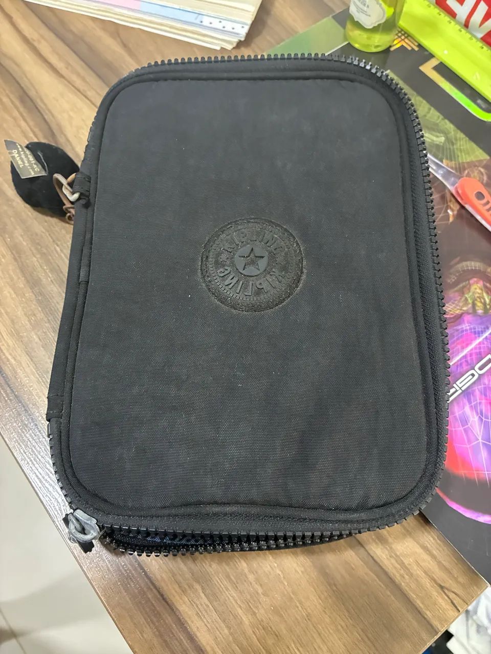 Estojo kipling
