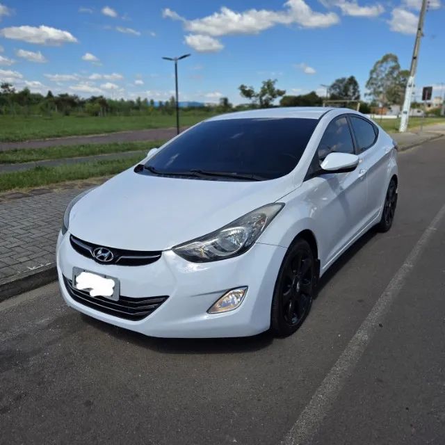Hyundai Elantra 2013