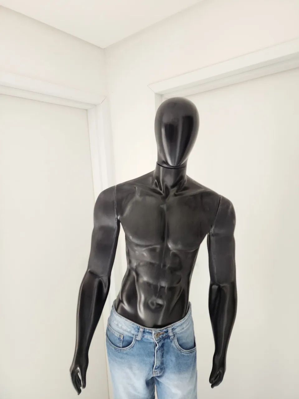 Manequim masculino CORPO INTEIRO (PRETO) - Foto 2
