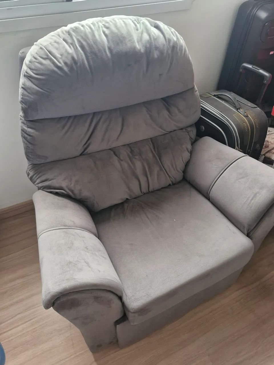 Poltrona do Papai Reclinável Cinza em Suede - Foto 3