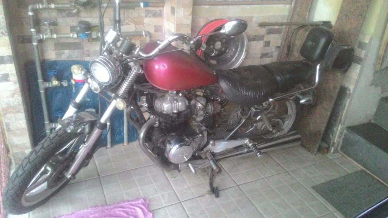Vendo ou troco cb 400 1982 com débito - Foto 5