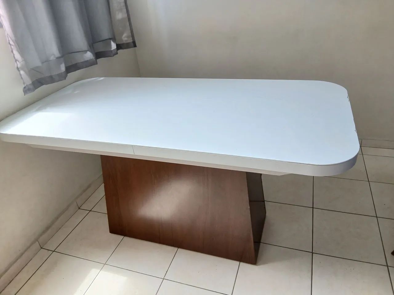 Vendo mesa de jantar 