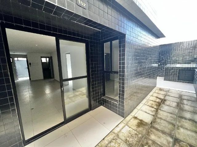 Apartamento terreo com area externa - Foto 2