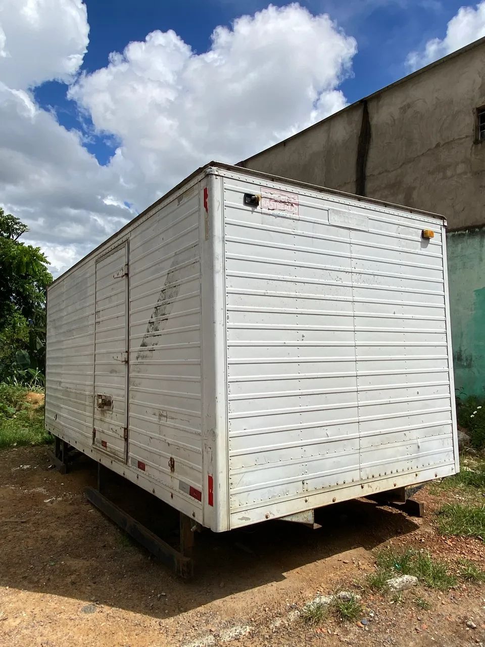 Baú carga seca 5 metros 