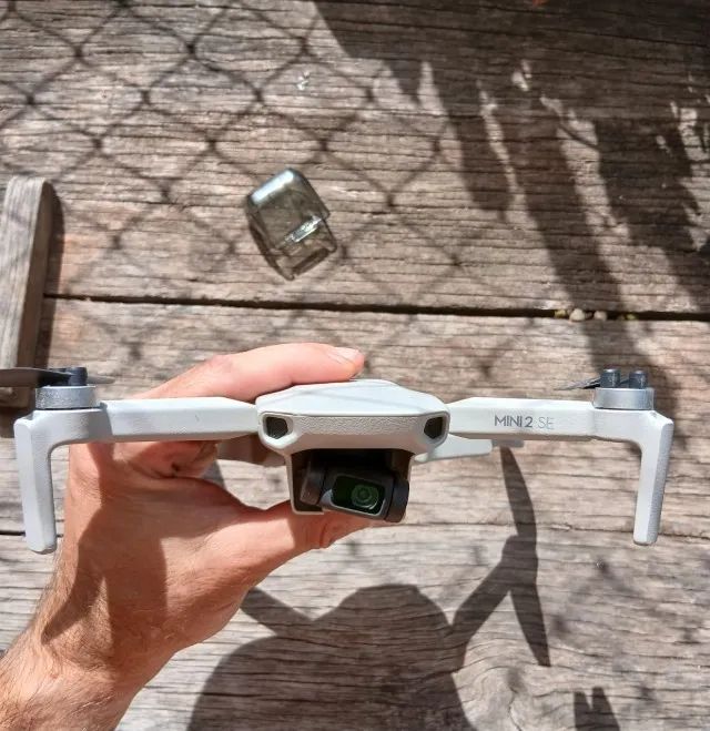 DRONE DJI MINI 2 SE - USADO EM OTIMO ESTADO DE FUNCIONAMENTO - Foto 4