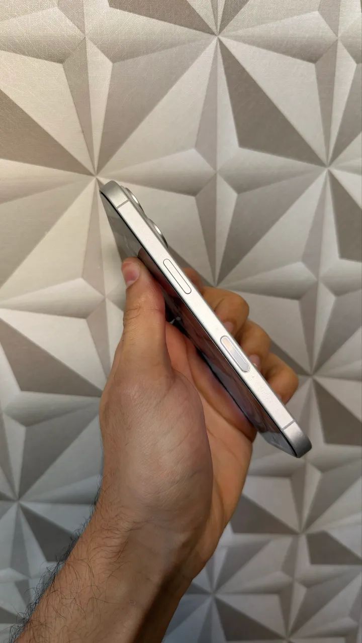 iPhone 16 128GB | Branco 90% - Foto 3