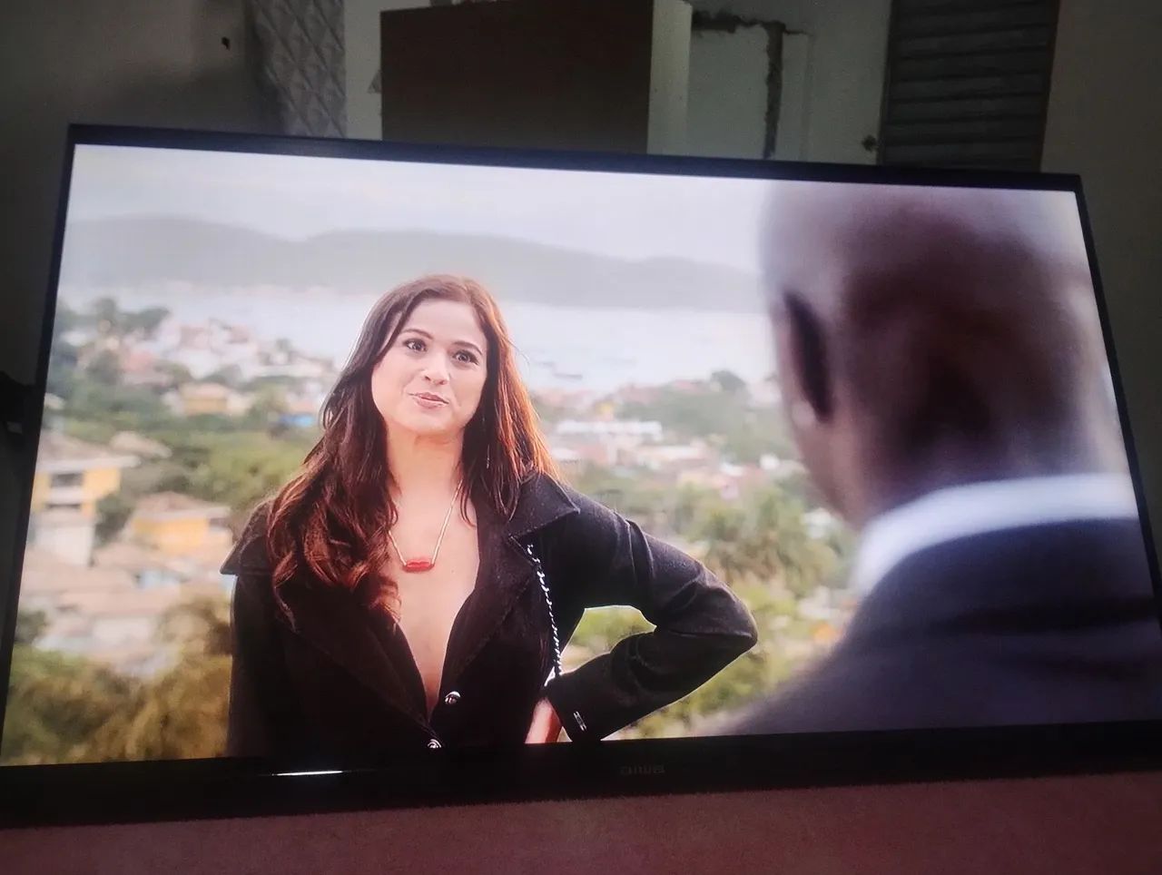 TV AIWA 43 Polegadas, nova 4 meses de uso apenas - Foto 3