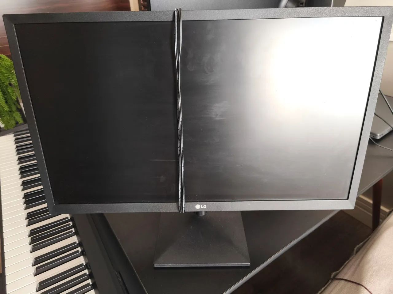 Monitor LG 24" 24MK430H usado