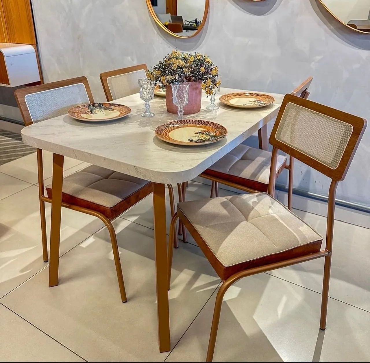 Mesa de Jantar Simples Moderna - Pronta Entrega  - Foto 2