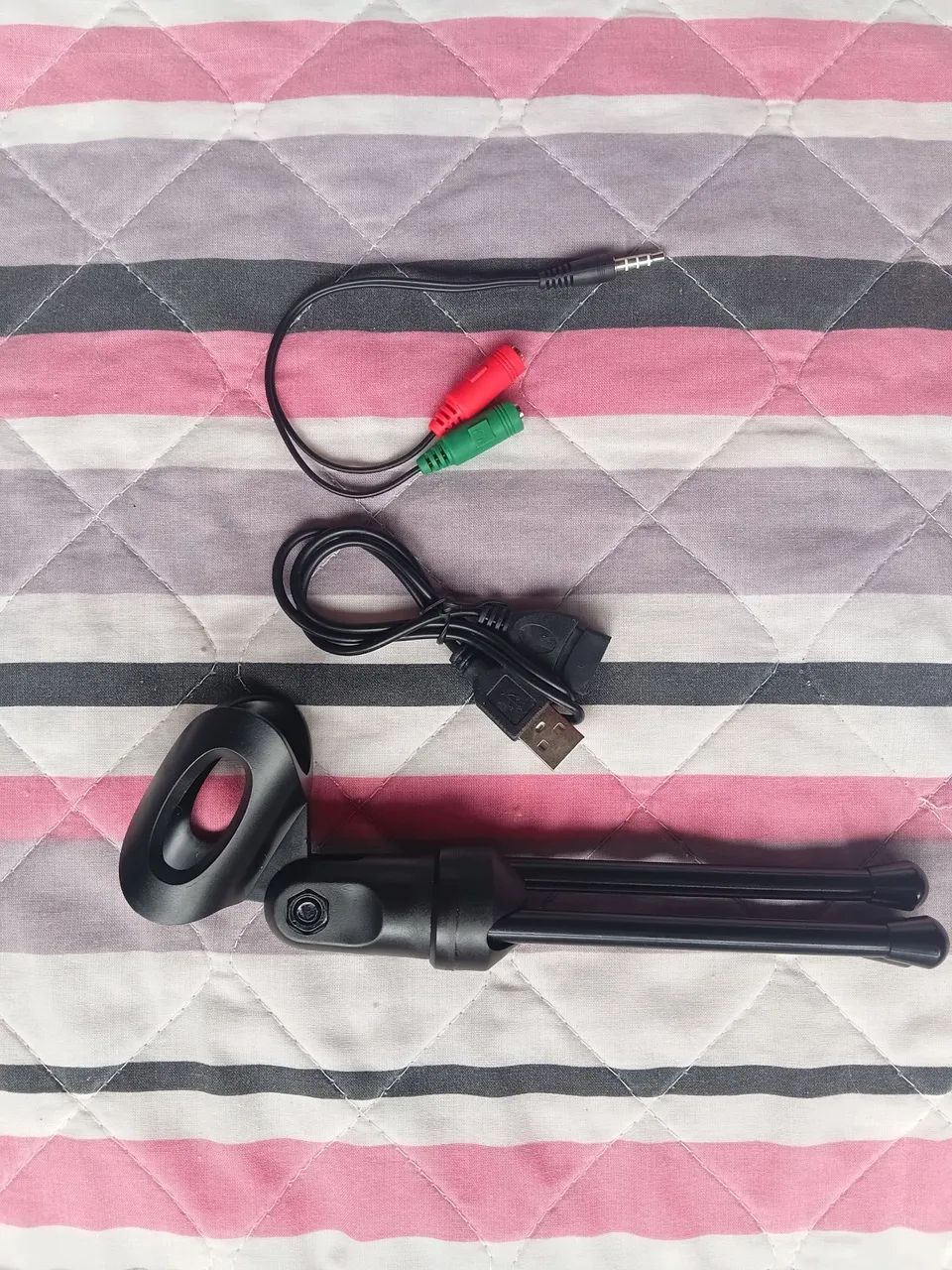 Microfone Condensador sf-666 com tripé - Foto 4