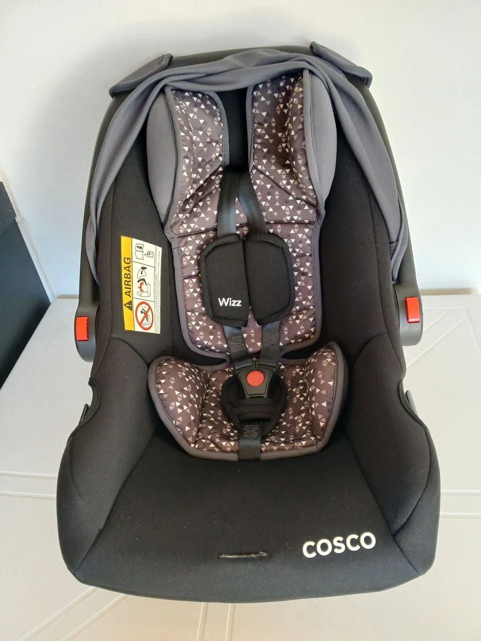 Bebê  conforto e canguru 