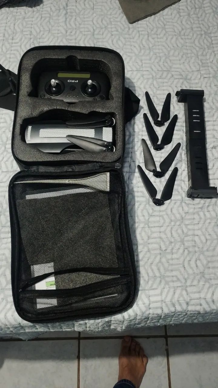 Drone Sg 908 Pro + Acessórios  - Foto 2