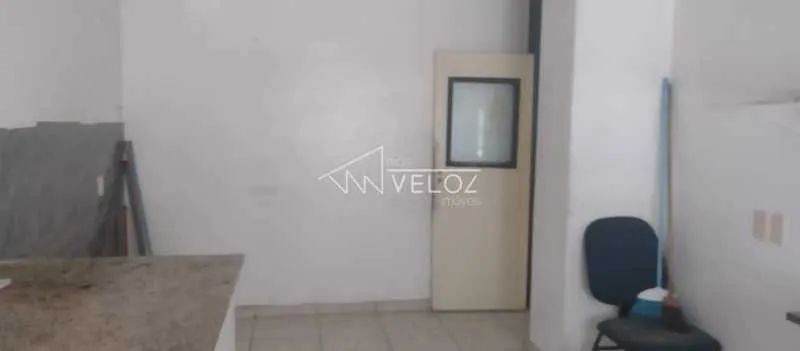 Sala : / Comercial / Centro